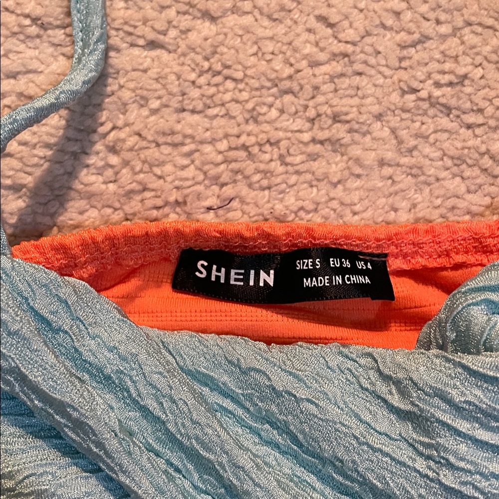 Backless Blue and Orange Dress - Picture 3 of 4